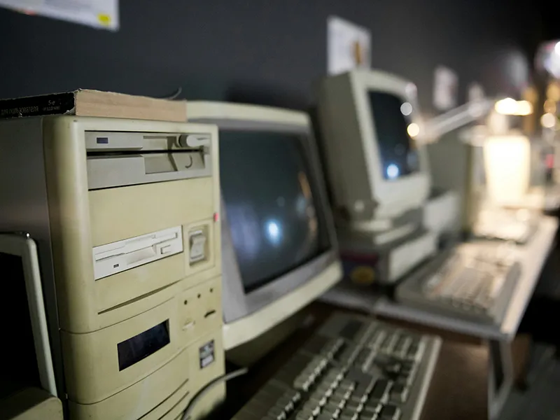 Ein Blick zurück: Als Computerliebe noch echte Handarbeit war – Technik-Nostalgie aus den 80ern und 90ern
